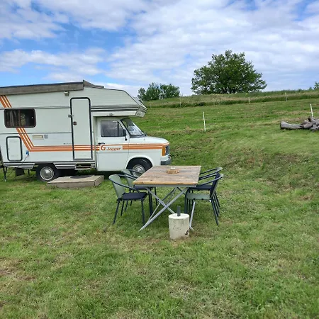 Parque de Campismo Car Vintage Saint-Barthelemy-le-Plain